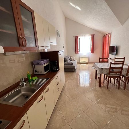 Villa Marina - Sea View Бол Экстерьер фото
