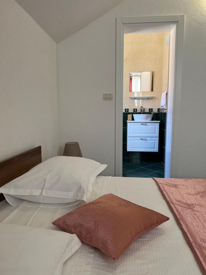 Villa Marina - Sea View Бол Экстерьер фото